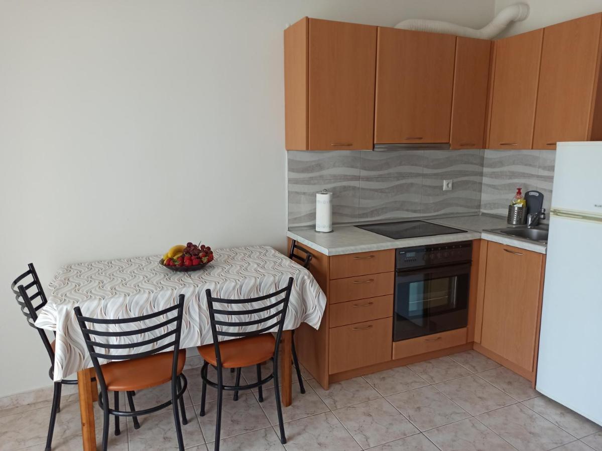 1 Bedroom Apartment In Nea Kallikrateia Kültér fotó